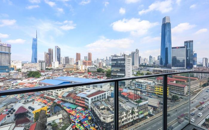 Continew TRX Corner 2-BR, 2 Balconies City Views