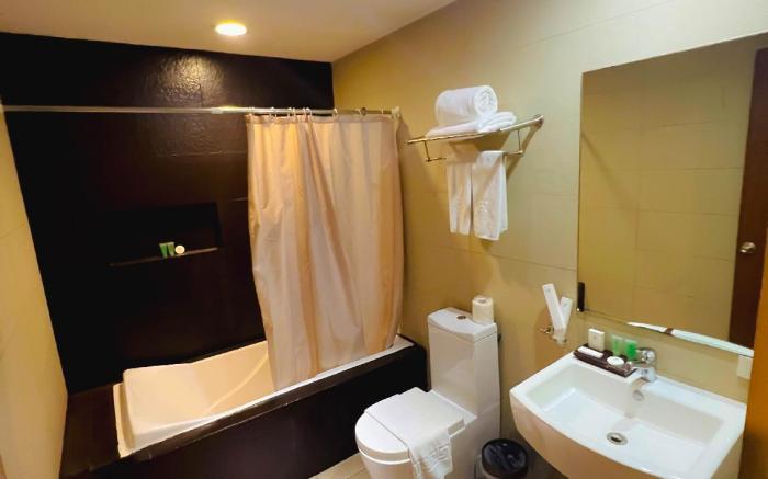 88 Courtyard Hotel