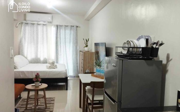 Studio unit with balcony - Iloilo Condo Living