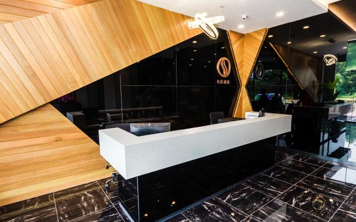 Solid Hotels