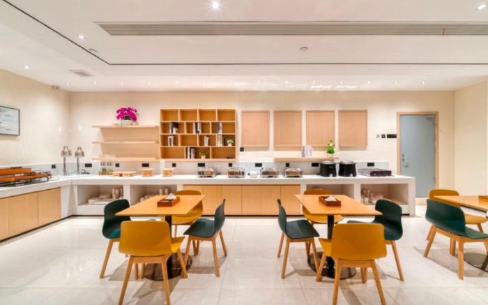 Home Inn Suzhou Xiangcheng Blossom Center Sun Wu Square Metro Station