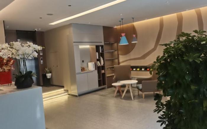 Home Inn Neo Qingdao Zhanqiao Railway Station East Square Metro Station