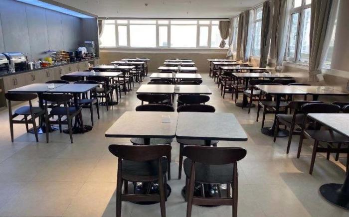 Home Inn Qingdao Zhengyang Middle Road Wanda Plaza