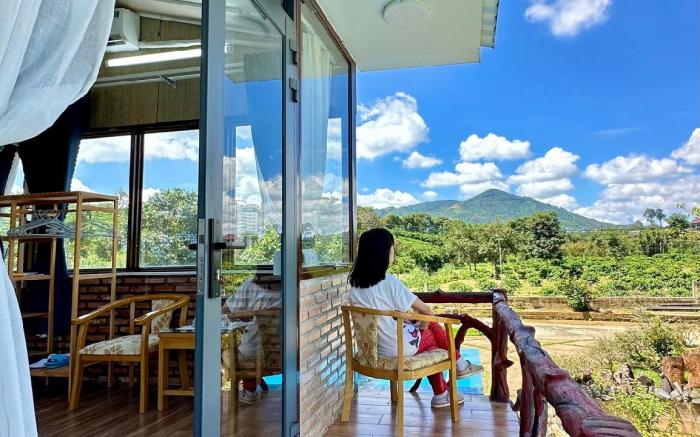 Entire 3000m2 Farm Ven Suoi, Swimming Pool, Pets