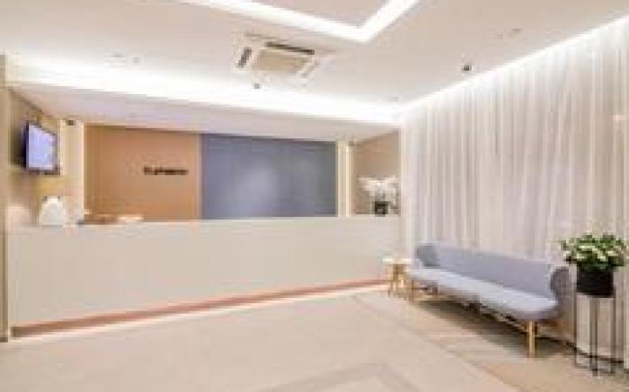 Home Inn Neo Shanghai Wujiaochang Changhai Hospital