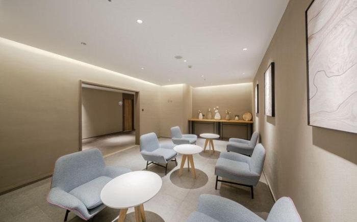 Home Inn Neo Shanghai Lujiabang Road Metro Station