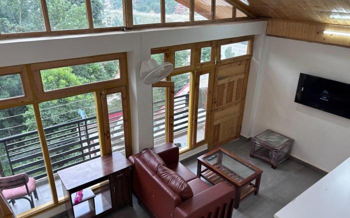 Comfy 1bhk w/ Loft | Itsy Bitsy Home