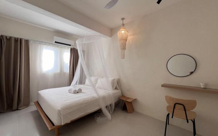 Jhome4, Centre Kuah, Near shopping mall (6pax)