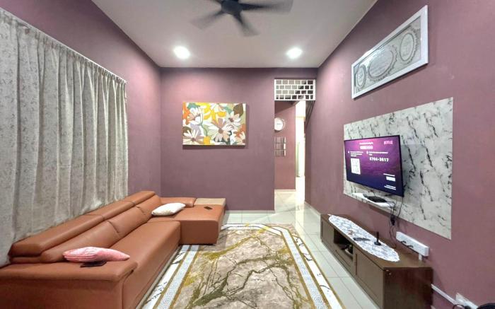 NORELSYA HOMESTAY BEMBAN MELAKA