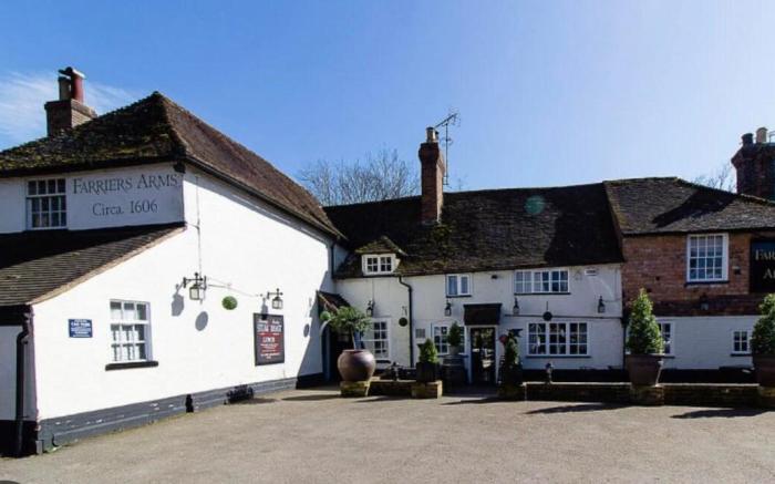 Beautiful renovated cottage inMersham Ashford Kent