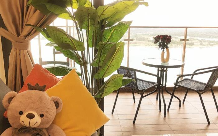 seaviews/beach4-13pax johor bahru/5mins ciq/ksl