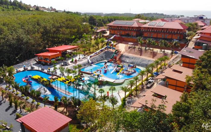 Chomview Lanta Water Park Resort 