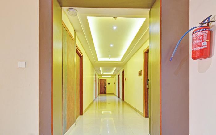 Hotel Mandovin Near Railway Station