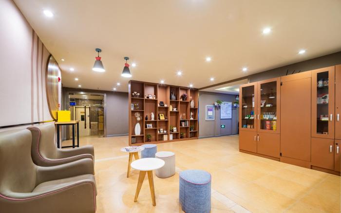 Home Inn Chengdu Shuangliu Airport Outlets