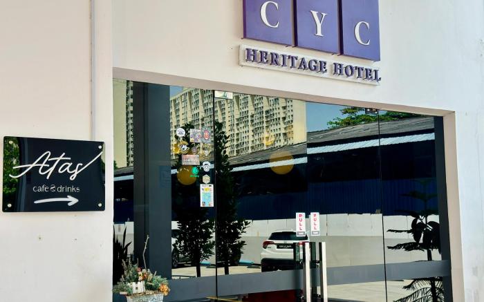 Minimalist City Triple Room @ CYC Heritage Hotel