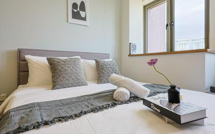 2Pax Simple Modern  Studio Apartment @KL City view