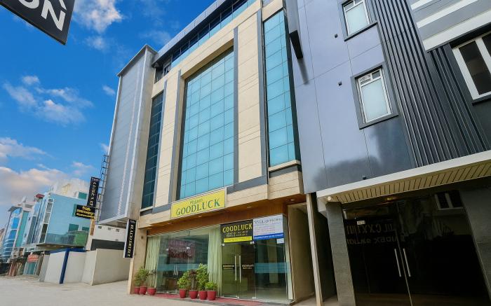 Hotel Good Luck by JMD Group