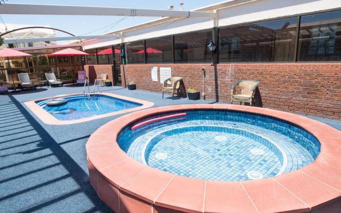 Elm Court Motel