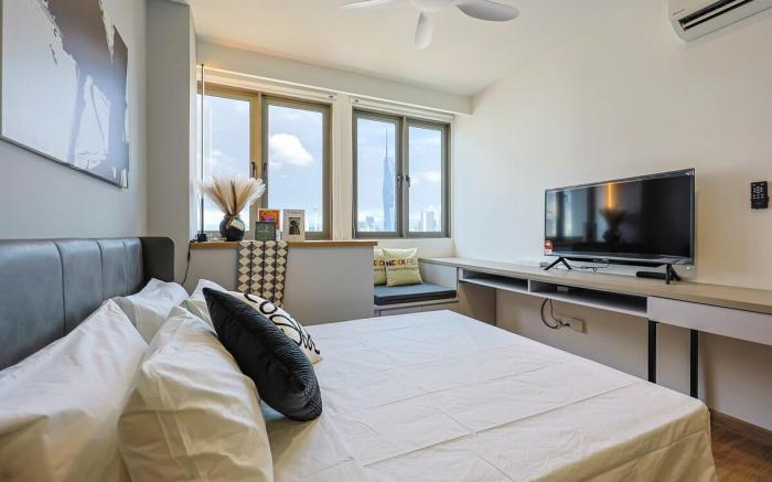 Simple Cozy Studio Apartment@Merdeka 118 view