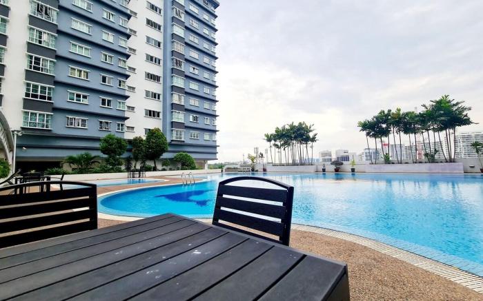 SJMC Taylors SubangJaya Avenue SS16 Nu Empire LRT