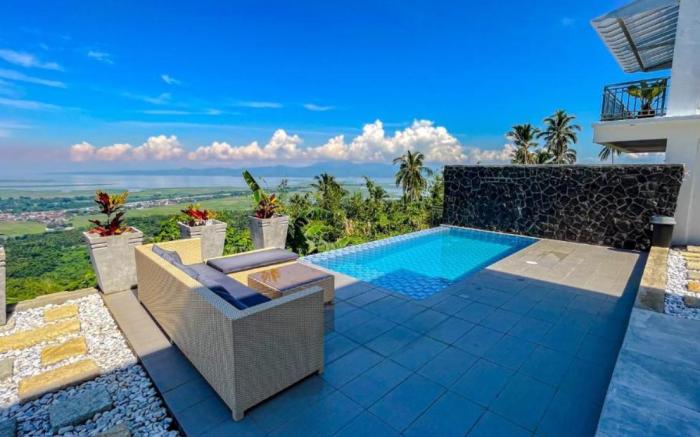 Villa Lorenzo @ Caliraya Heights Resorts