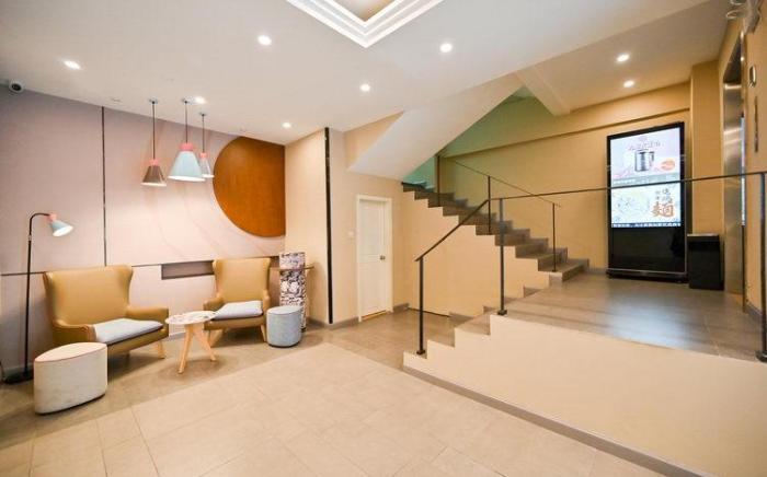 Home Inn Shenzhen Bao'an Passenger Station Metro Station