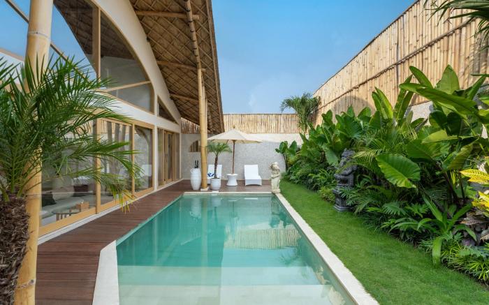 Sunny Paradise Villa by Betterplace
