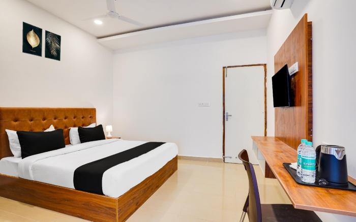 Townhouse OAK XOTEL near silk board metro