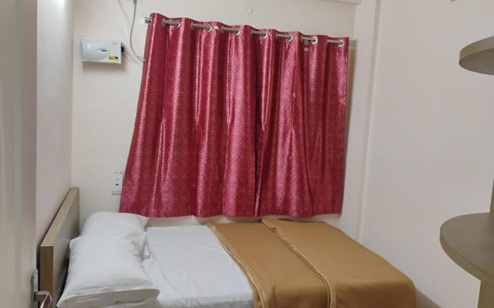 Thiruveesar service apartments 