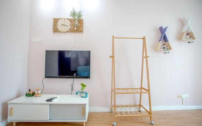 Cozy Unit 23a21 near Times Square/Pavilion/Alor St