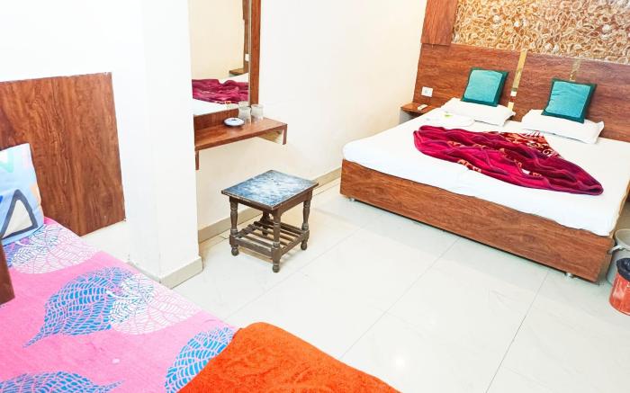 Hotel R Krishna New Delhi 