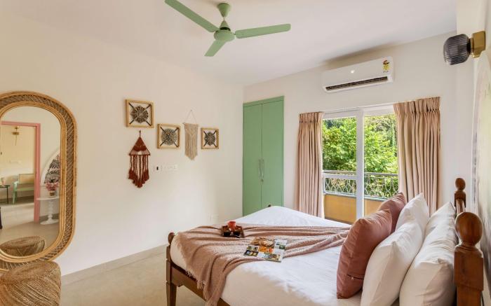 tisyastays | Pink Door 1BHK Apartment 