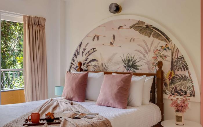 tisyastays | Pink Door 1BHK Apartment 