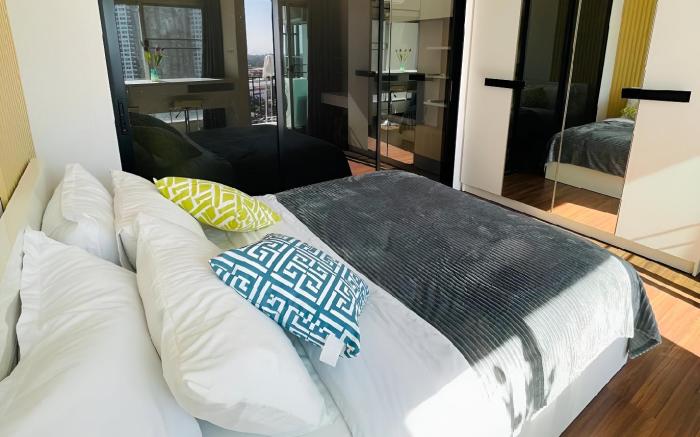 Condo near Central Festival Wat Ket