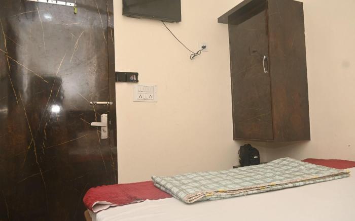 Jai Radhe Krishan Residency 