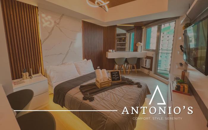 Antonio's at Azure North