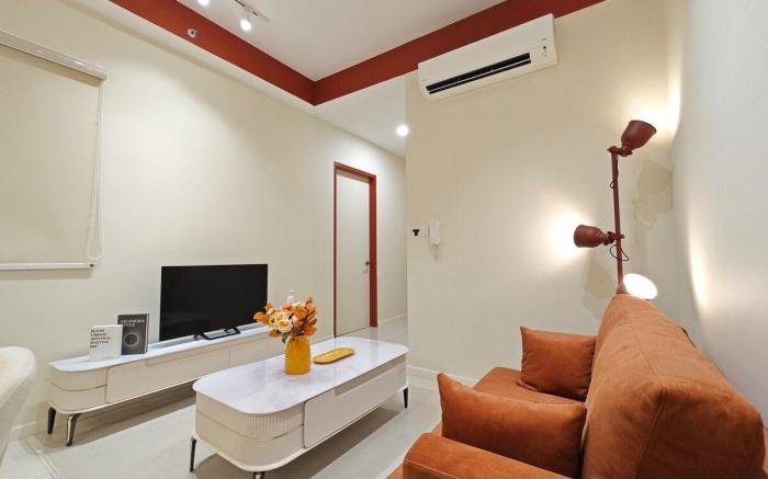 Paradigm Residence, Eden Suite by Antlerzone