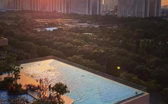 The Sun Avenue  Chill with Sky Pool
