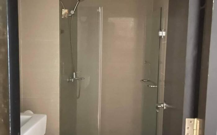 Dent Condo Eighty One Newport
