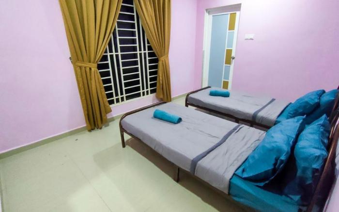 D' Totok Homestay (KLIA)