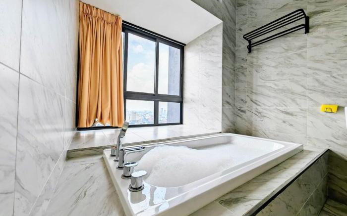 MJHolidayA2736{SunsetBliss} Skylineview+FreeCarprk