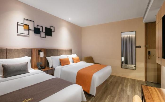 Home Inn Plus Hangzhou West Lake Lakeside Hefang Pedestrian Street