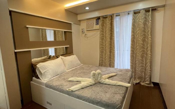 2BR Staycation with Balcony in Camella Northpoint