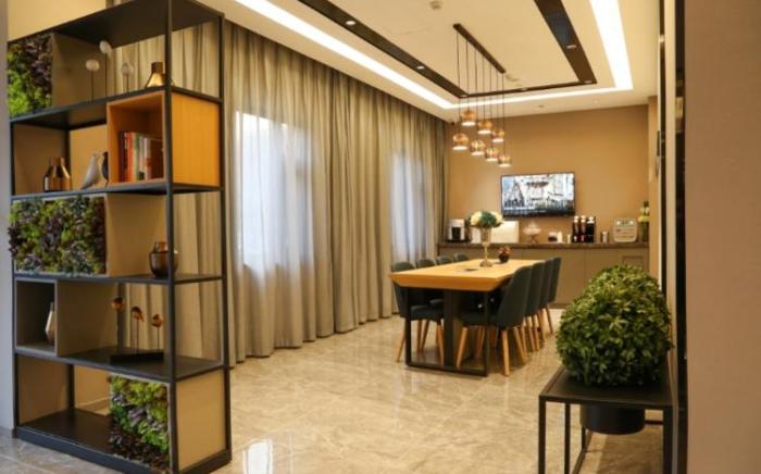Home Inn Style Golden Beijing Normal University Jishuitan Metro Station