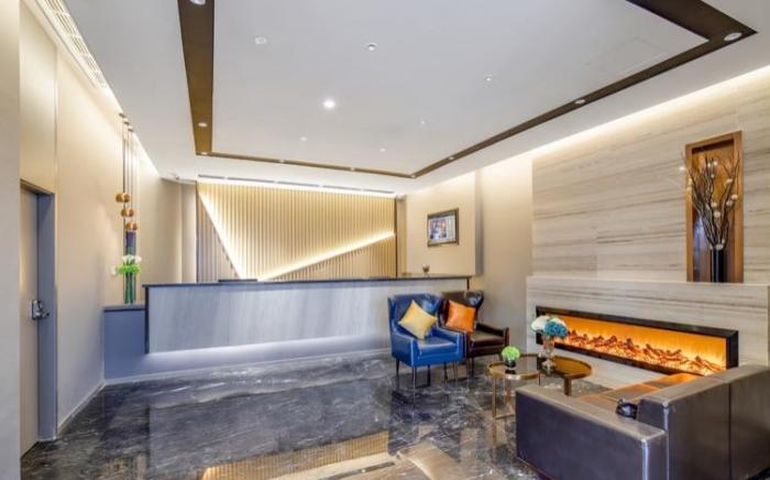 Home Inn Style Golden Nanjing Qiaobei Hongyang Plaza Liuzhou East Road Metro Station
