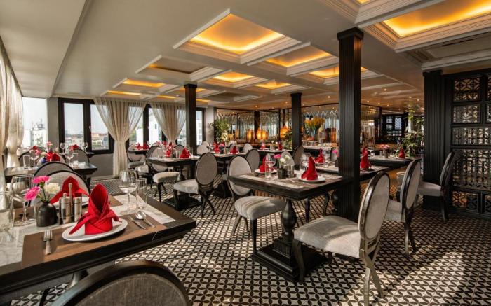 Acoustic Premium Hotel & Spa