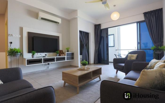 Atlantis Deluxe Seaview 3BR 3603 By I Housing