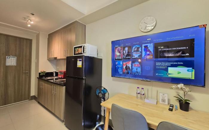 Condotel 1BR w/ Balcony FAME Residences #FM63