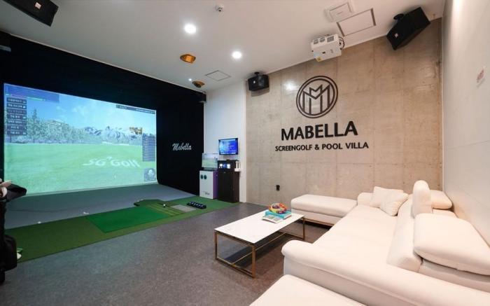 Gyeongju Marbella Pool Villa N Screen Golf