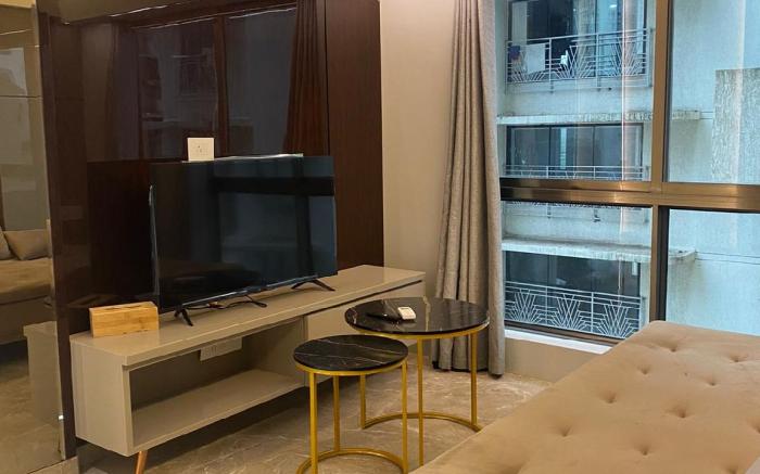 DownTown 1bhk Luxury Apartment in Mahalaxmi, 602